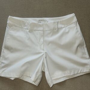 Nike Mid Waist White Golf Shorts Size 4 Dri-Fit
